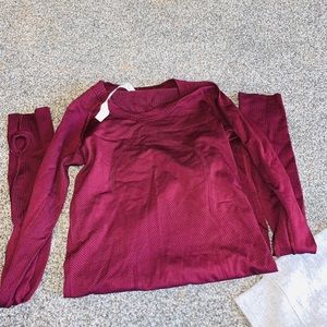 Lulu Lemon Swiftly Tech Long Sleeve